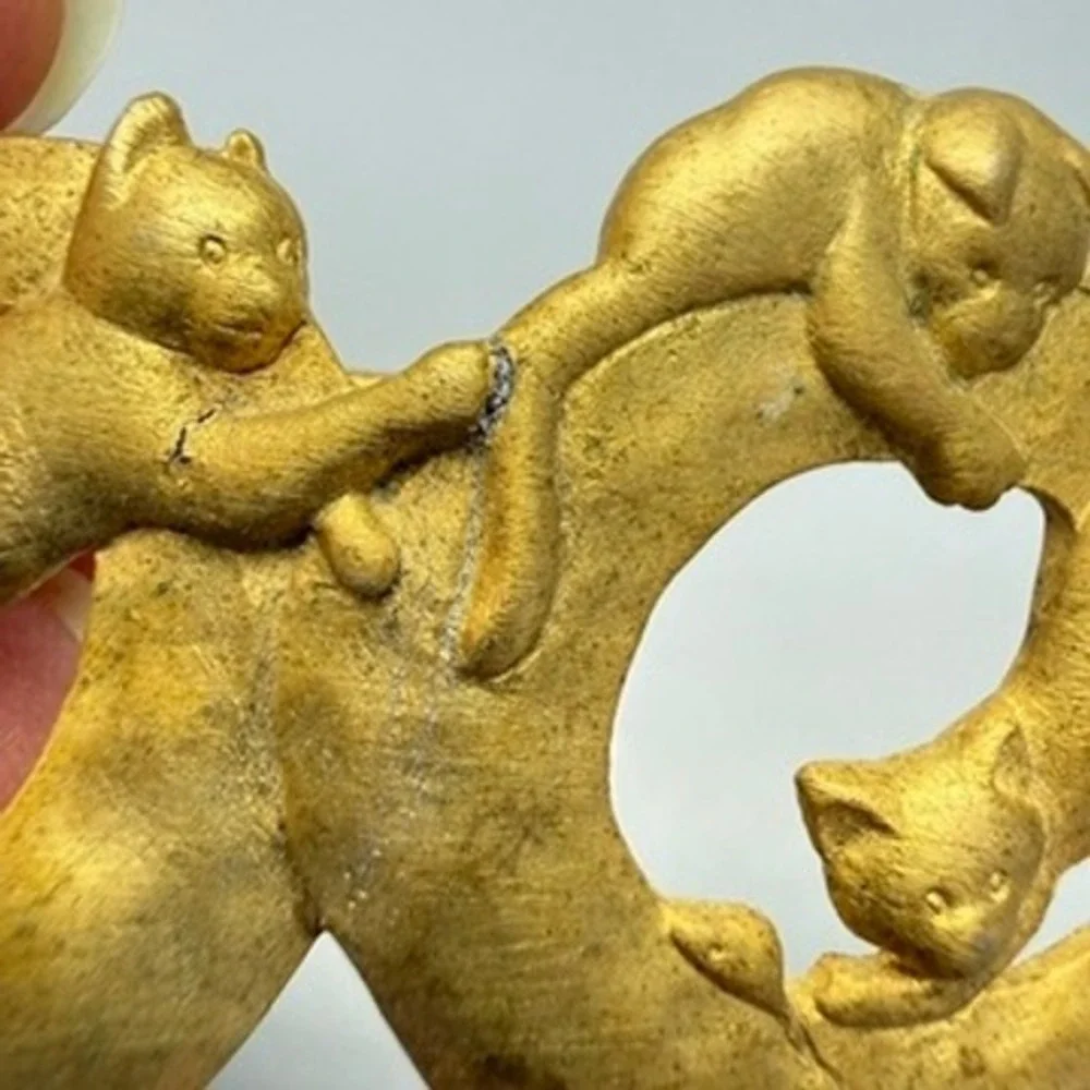 Vintage JJ Gold‎ Tone Playful Cats Brooch 3.5